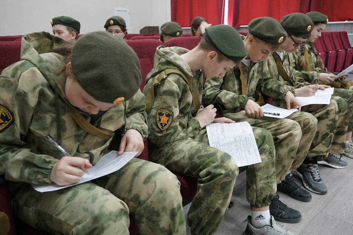 В Ульяновске прошел слет кадет «Гвардейской смены».