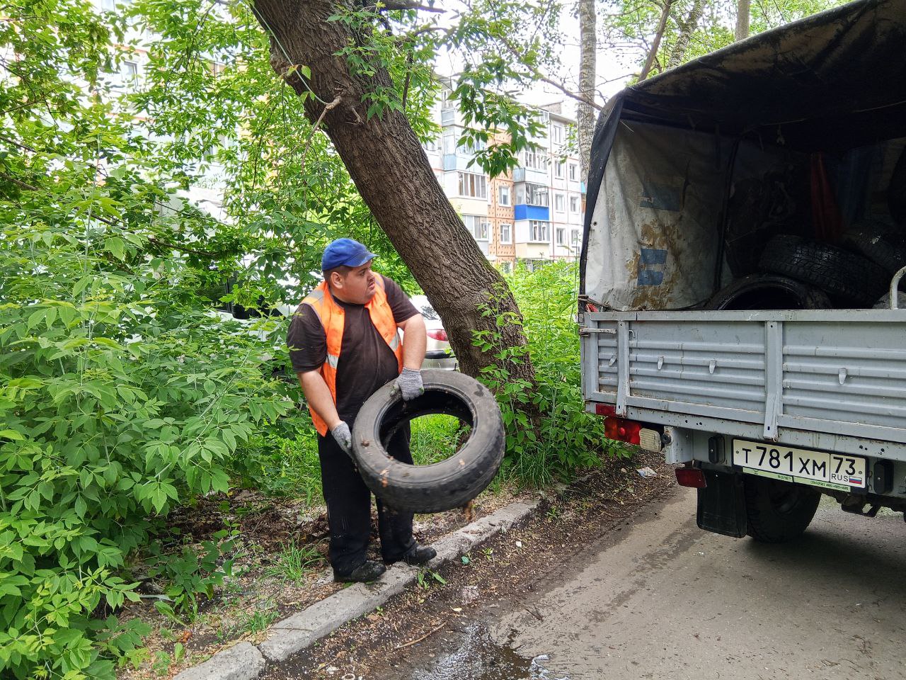 🚗 Нет брошенным автомобильным покрышкам в Железнодорожном районе!.