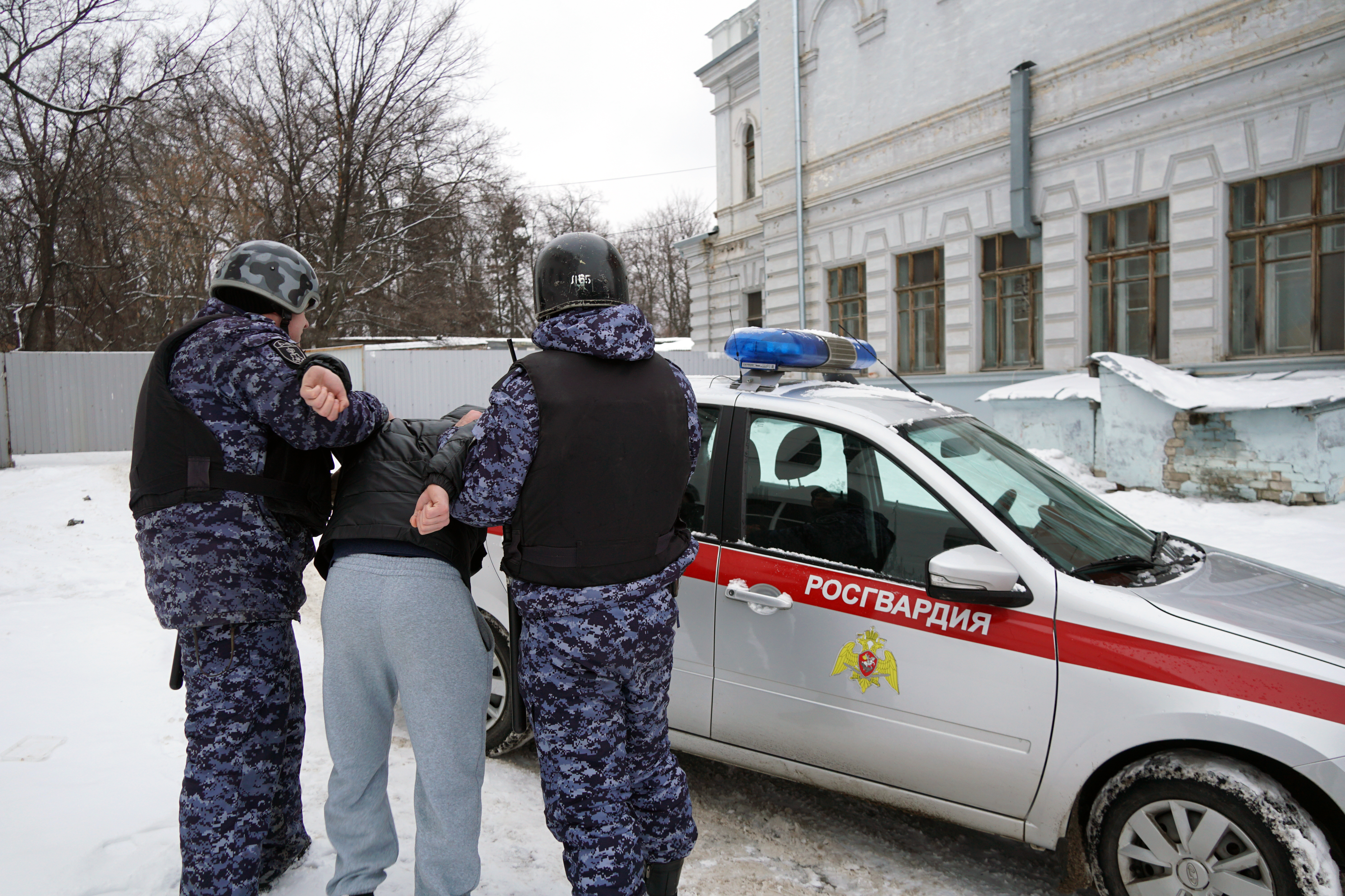 Росгвардейцы задержали подозреваемого в краже из ульяновского супермаркета.