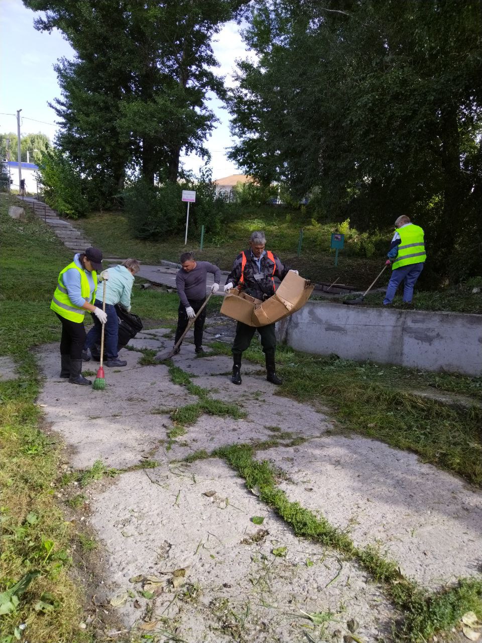 Сегодня в Ульяновске пройдет городской субботник.