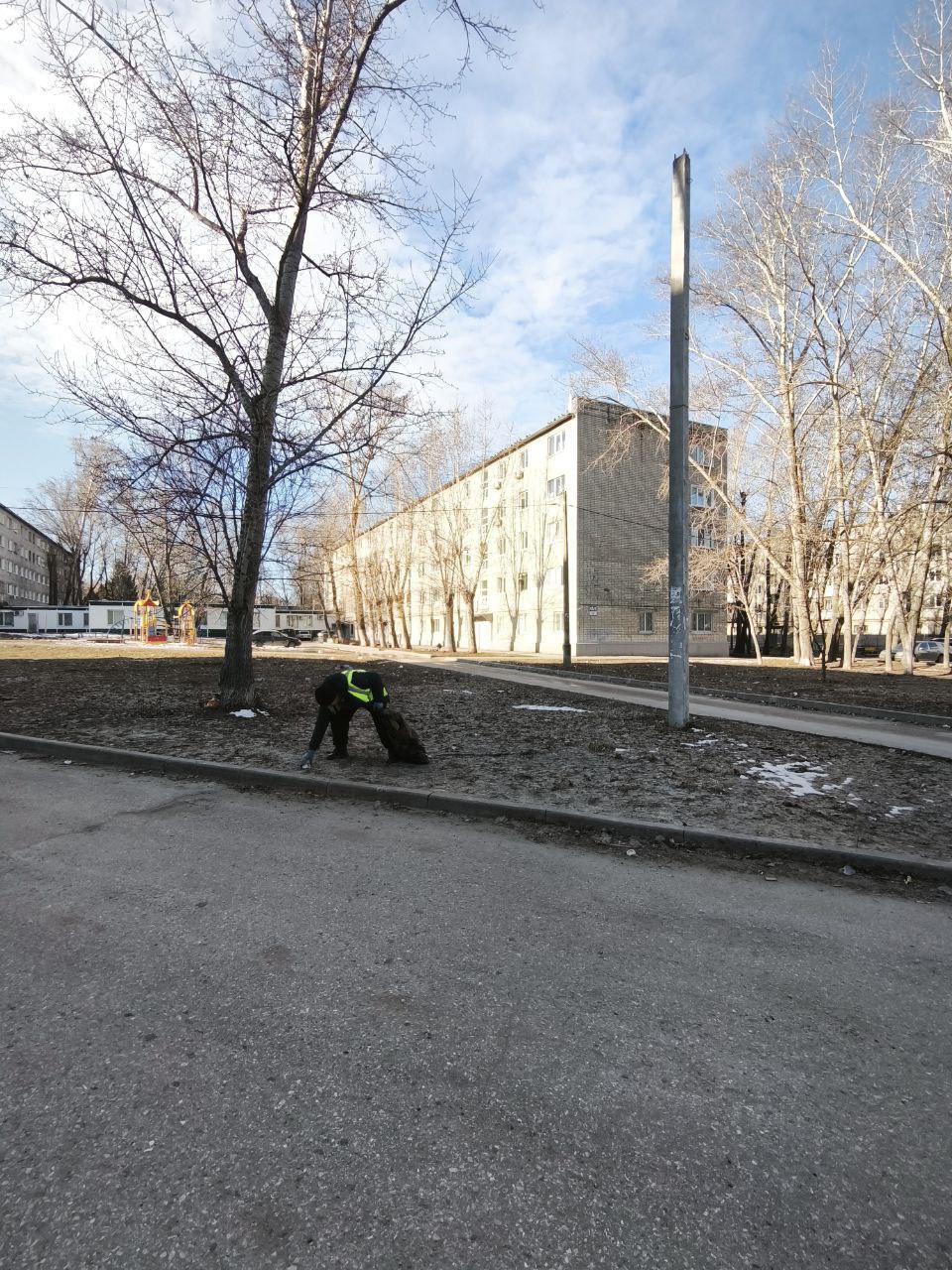 Уборка в Железнодорожном районе.