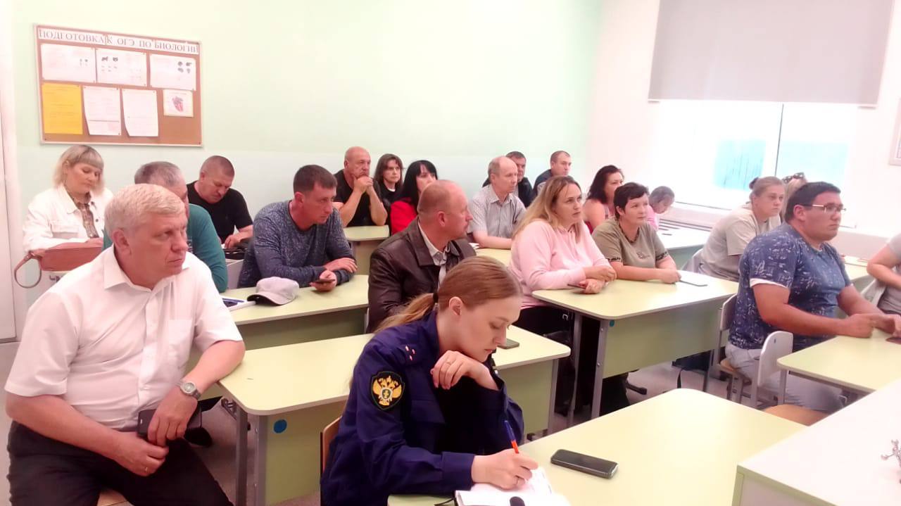 Выездное совещание по комплексному благоустройству территории квартала, предоставленного многодетным семьям для индивидуального жилищного строительства в селе Луговое.