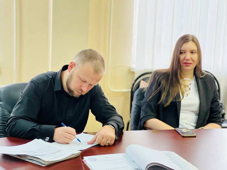 В администрации Железнодорожного района состоялось очередное заседание комиссии по оказанию содействия в реализации адресной социальной поддержки граждан. В администрации Железнодорожного района состоялось очередное заседание комиссии по оказанию содействия в реализации адресной социальной поддержки граждан.
