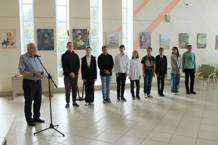 22 августа в киноконцертном комплексе "Современник" состоялось торжественное вручение паспортов 14-летним гражданам в рамках празднования Дня Государственного Флага Российской Федерации.. 22 августа в киноконцертном комплексе "Современник" состоялось торжественное вручение паспортов 14-летним гражданам в рамках празднования Дня Государственного Флага Российской Федерации..